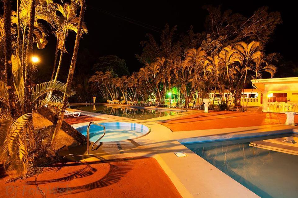 Hotel La Isla باريتا المظهر الخارجي الصورة